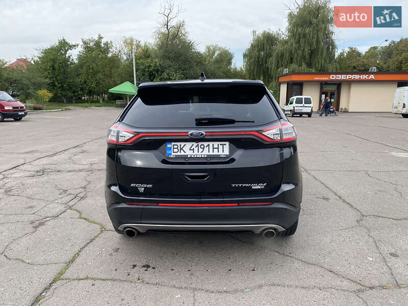 Позашляховик / Кросовер Ford Edge 2017 в Рівному
