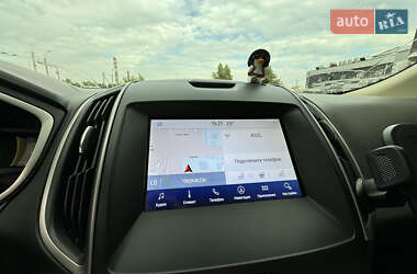 Внедорожник / Кроссовер Ford Edge 2019 в 