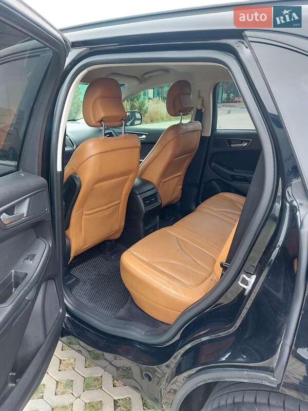 Внедорожник / Кроссовер Ford Edge 2017 в Хмельницком