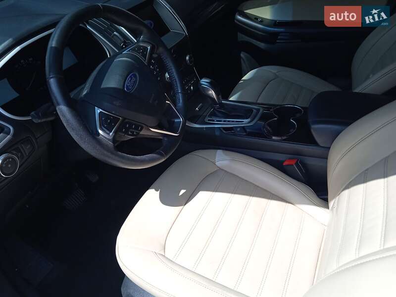 Внедорожник / Кроссовер Ford Edge 2017 в Ивано-Франковске