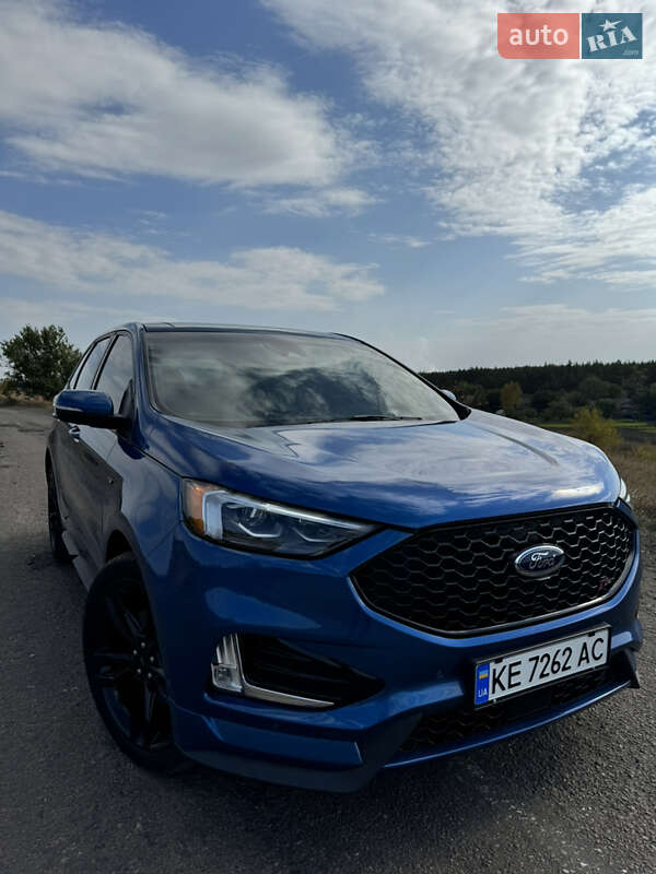 Позашляховик / Кросовер Ford Edge 2019 в Дніпрі