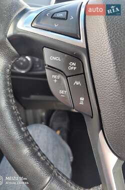 Внедорожник / Кроссовер Ford Edge 2019 в 