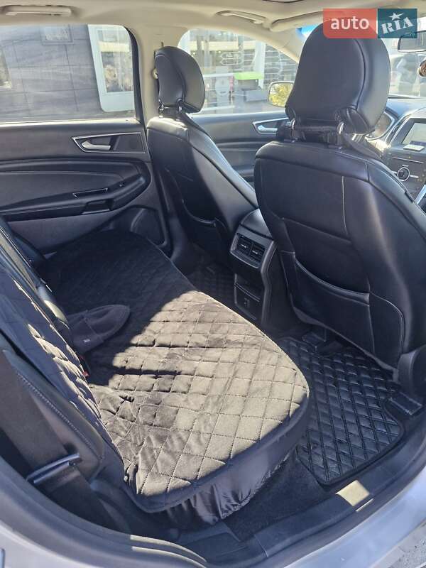 Позашляховик / Кросовер Ford Edge 2016 в Чернівцях