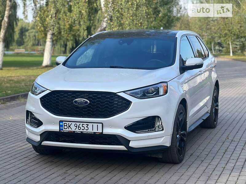 Позашляховик / Кросовер Ford Edge 2019 в Рівному