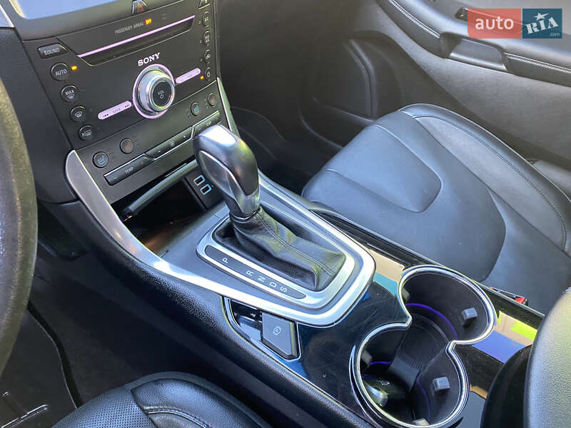 Внедорожник / Кроссовер Ford Edge 2018 в Киеве