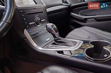 Позашляховик / Кросовер Ford Edge 2015 в Казанці