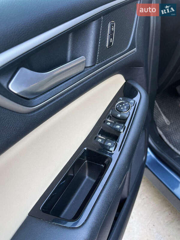 Внедорожник / Кроссовер Ford Edge 2019 в Коростене