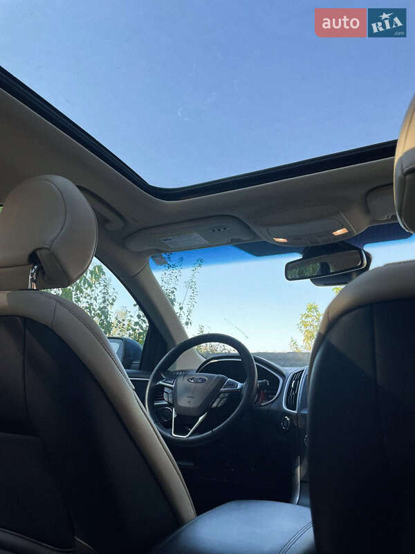 Внедорожник / Кроссовер Ford Edge 2019 в Коростене