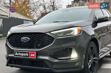 Позашляховик / Кросовер Ford Edge 2019 в 