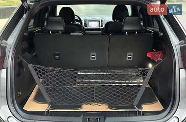 Позашляховик / Кросовер Ford Edge 2019 в 