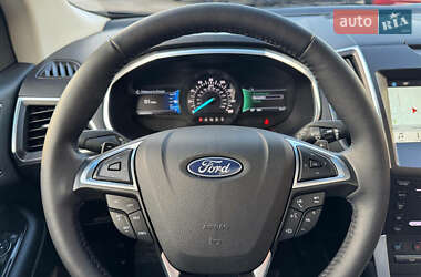 Внедорожник / Кроссовер Ford Edge 2018 в 