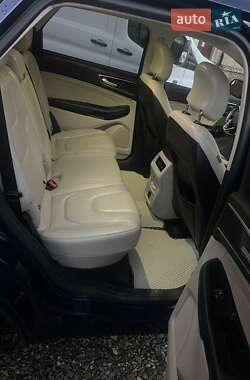 Позашляховик / Кросовер Ford Edge 2016 в Івано-Франківську
