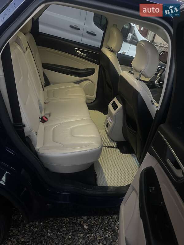 Позашляховик / Кросовер Ford Edge 2016 в Івано-Франківську