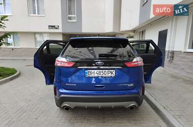Внедорожник / Кроссовер Ford Edge 2020 в 