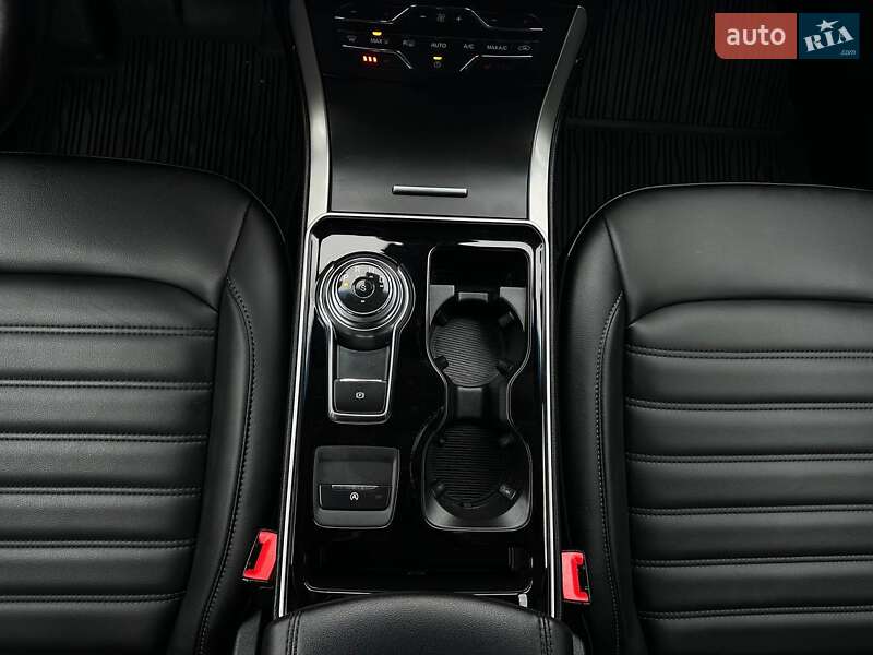 Позашляховик / Кросовер Ford Edge 2019 в Рівному