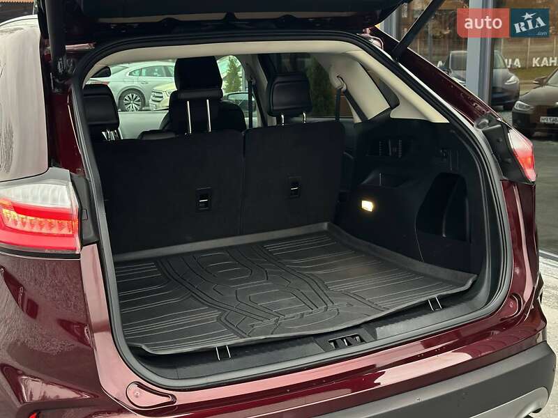 Позашляховик / Кросовер Ford Edge 2019 в Рівному