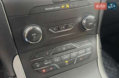 Внедорожник / Кроссовер Ford Edge 2020 в 