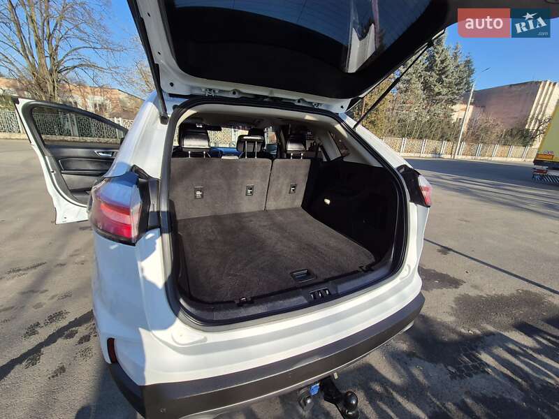 Позашляховик / Кросовер Ford Edge 2020 в Тячеві
