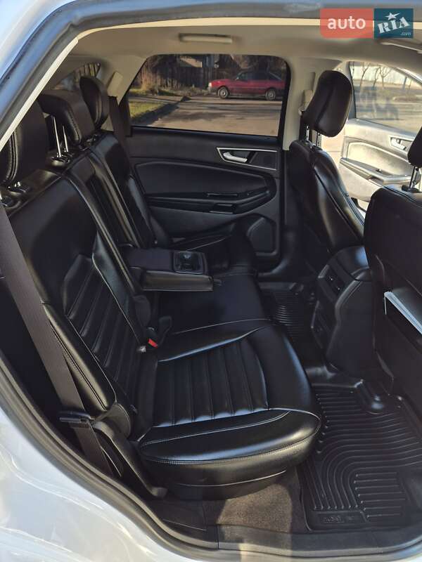 Позашляховик / Кросовер Ford Edge 2020 в Тячеві