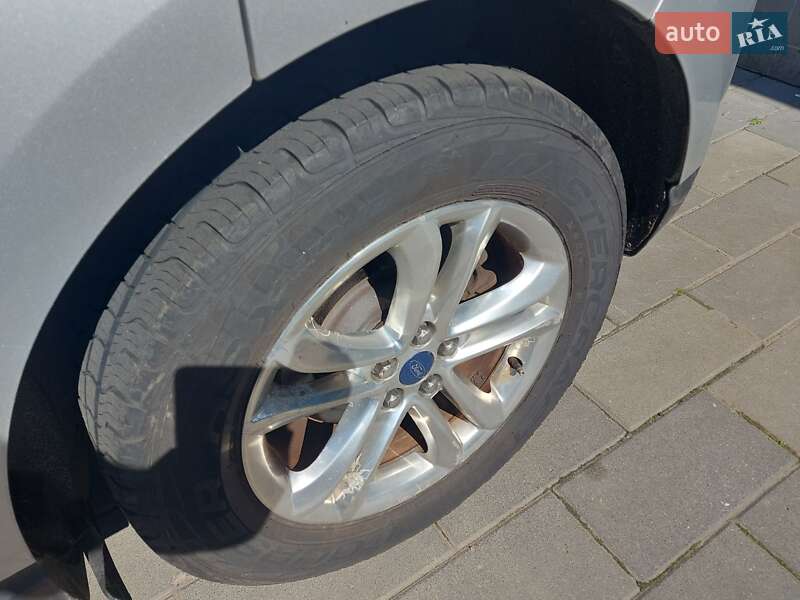 Позашляховик / Кросовер Ford Edge 2015 в Вільному