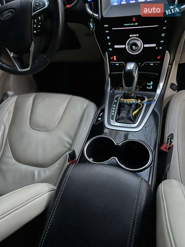 Внедорожник / Кроссовер Ford Edge 2017 в Каменском