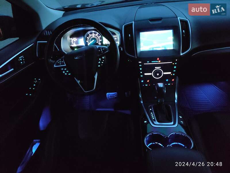 Внедорожник / Кроссовер Ford Edge 2016 в Черновцах