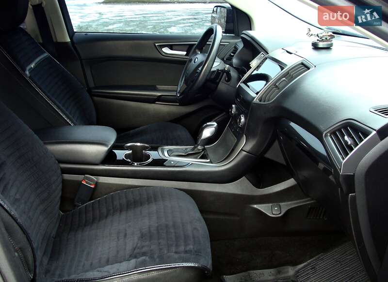 Внедорожник / Кроссовер Ford Edge 2017 в Ровно