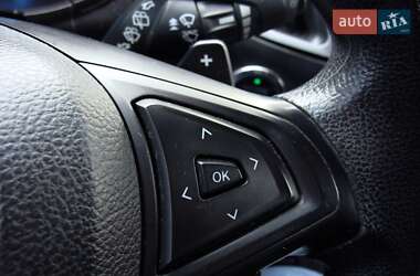 Позашляховик / Кросовер Ford Edge 2017 в 