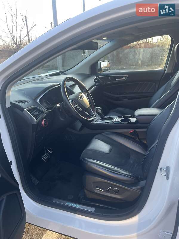 Внедорожник / Кроссовер Ford Edge 2016 в Киеве