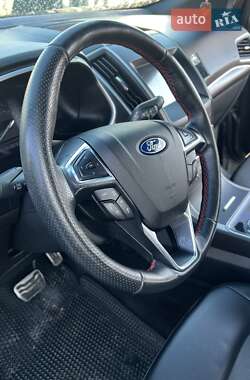Внедорожник / Кроссовер Ford Edge 2020 в 