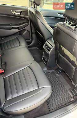 Внедорожник / Кроссовер Ford Edge 2020 в 