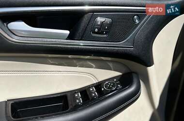 Внедорожник / Кроссовер Ford Edge 2020 в 