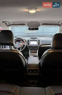 Внедорожник / Кроссовер Ford Edge 2019 в 