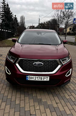 Позашляховик / Кросовер Ford Edge 2015 в 