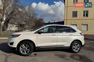 Позашляховик / Кросовер Ford Edge 2015 в 