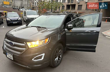 Позашляховик / Кросовер Ford Edge 2017 в 