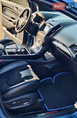 Внедорожник / Кроссовер Ford Edge 2018 в 
