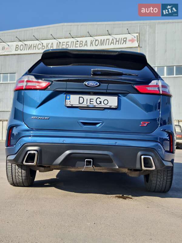 Внедорожник / Кроссовер Ford Edge 2018 в Нововолынске