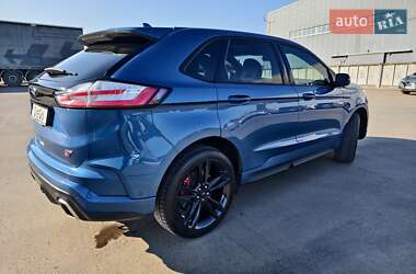 Внедорожник / Кроссовер Ford Edge 2018 в 