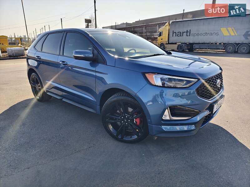 Внедорожник / Кроссовер Ford Edge 2018 в Нововолынске