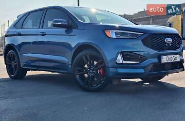 Внедорожник / Кроссовер Ford Edge 2018 в 