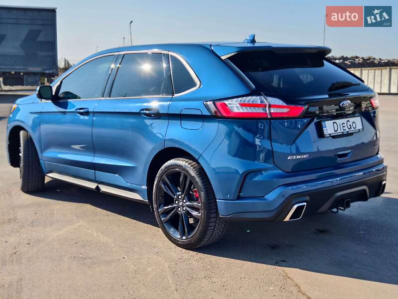 Внедорожник / Кроссовер Ford Edge 2018 в Нововолынске