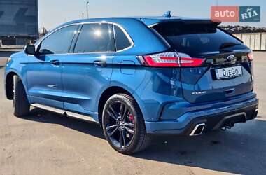 Внедорожник / Кроссовер Ford Edge 2018 в 