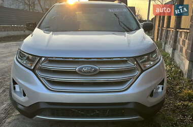 Внедорожник / Кроссовер Ford Edge 2016 в 