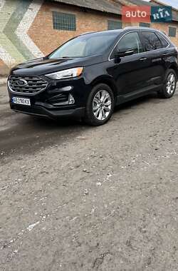 Позашляховик / Кросовер Ford Edge 2019 в 