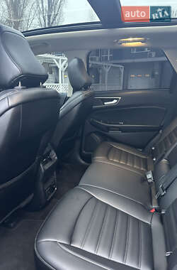 Внедорожник / Кроссовер Ford Edge 2020 в 