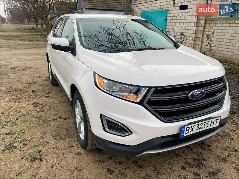 Внедорожник / Кроссовер Ford Edge 2018 в 