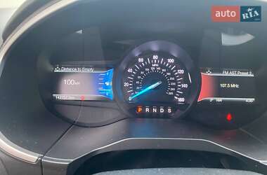 Внедорожник / Кроссовер Ford Edge 2018 в 