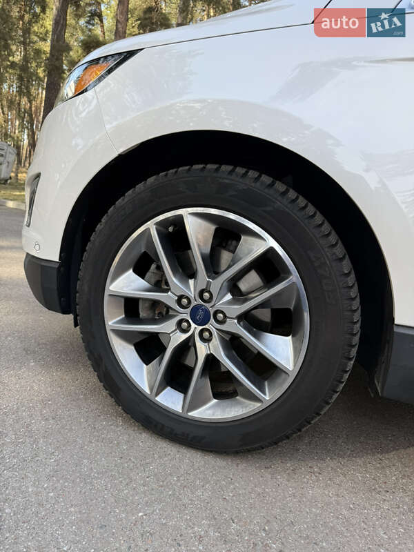 Позашляховик / Кросовер Ford Edge 2016 в Чернігові