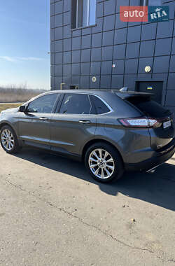 Позашляховик / Кросовер Ford Edge 2016 в 